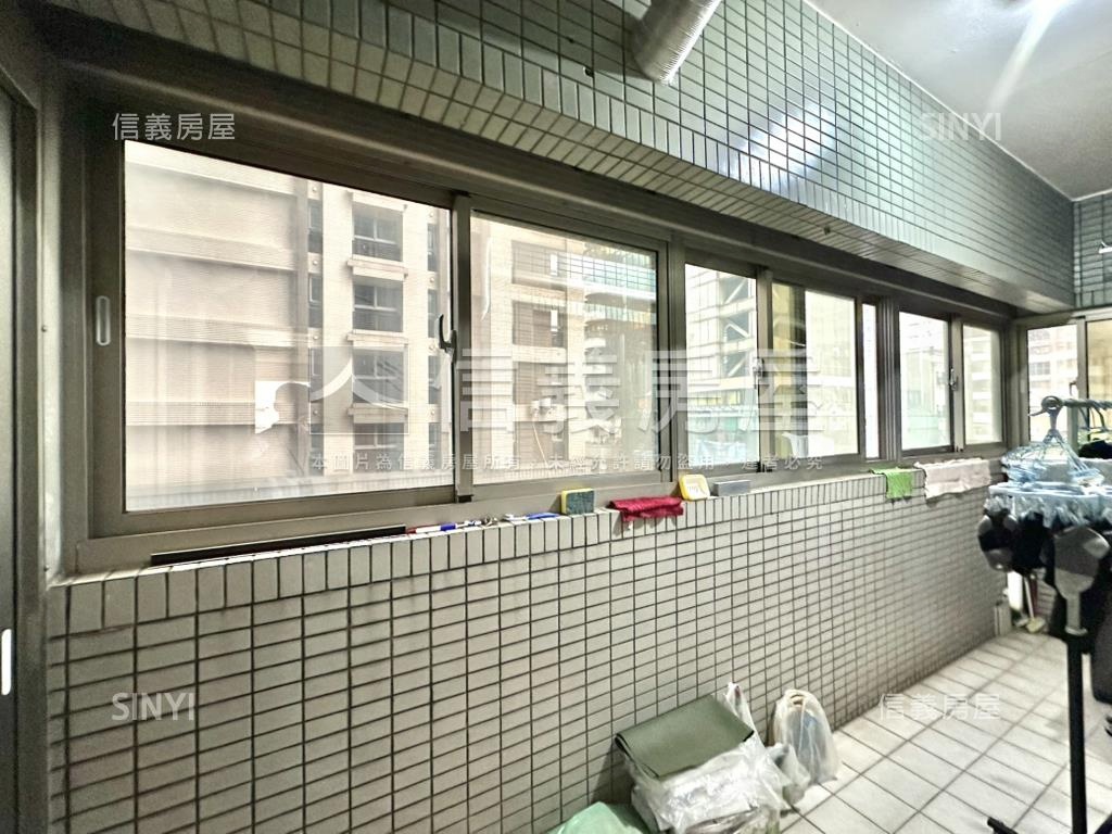 ✨捷運Ｒ１４巨蛋寬敞四房房屋室內格局與周邊環境