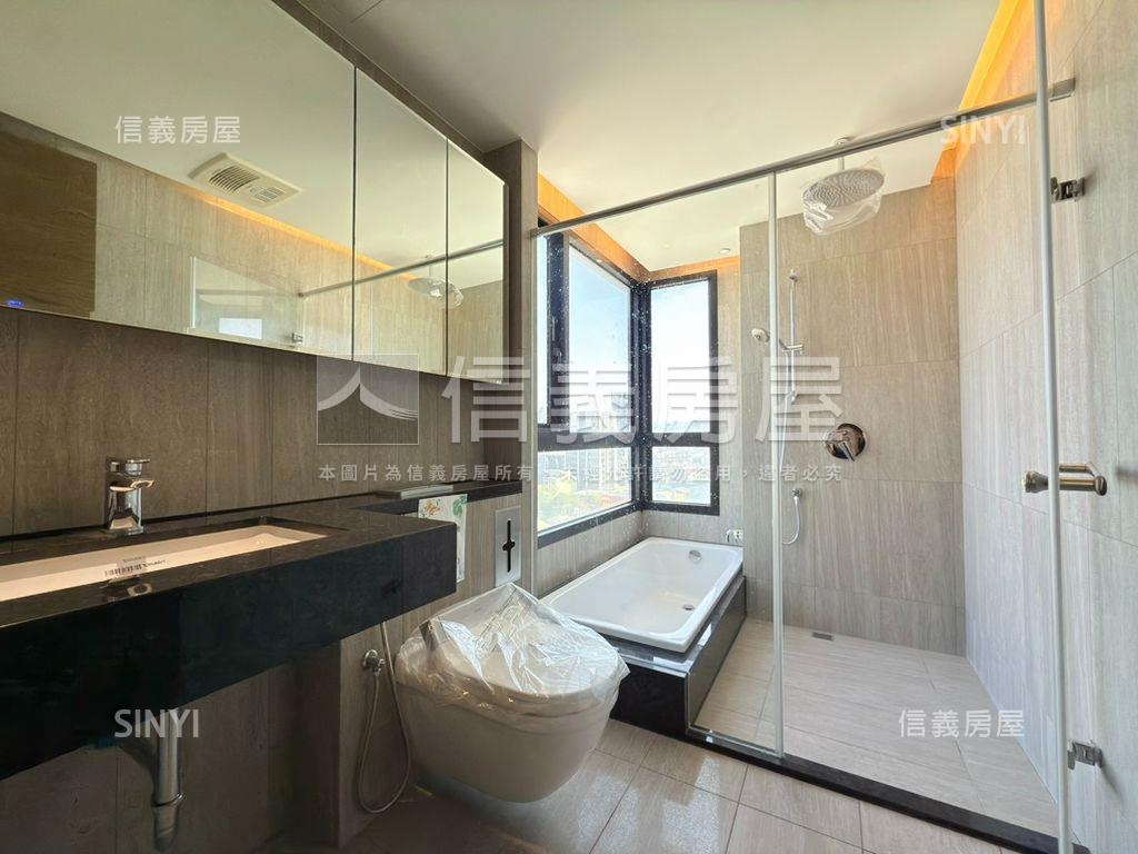 全新次頂樓視野三房雙平車房屋室內格局與周邊環境