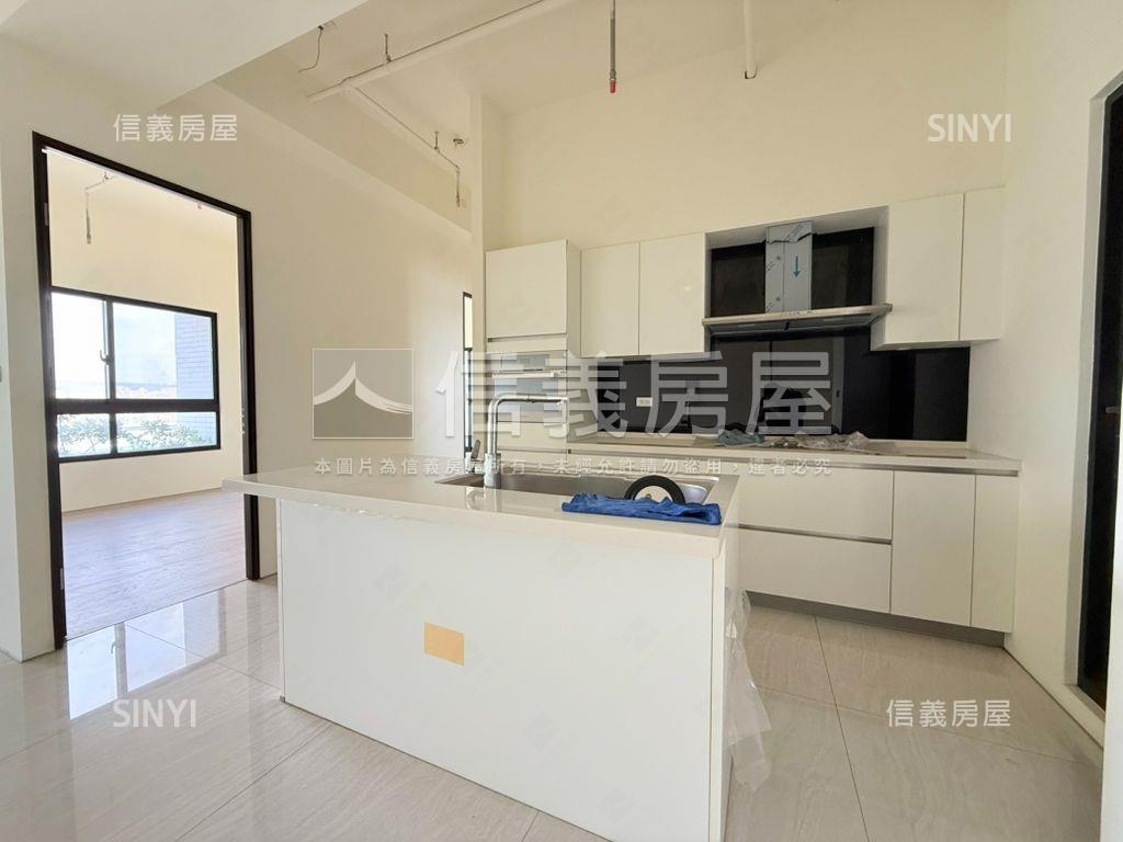 全新次頂樓視野三房雙平車房屋室內格局與周邊環境