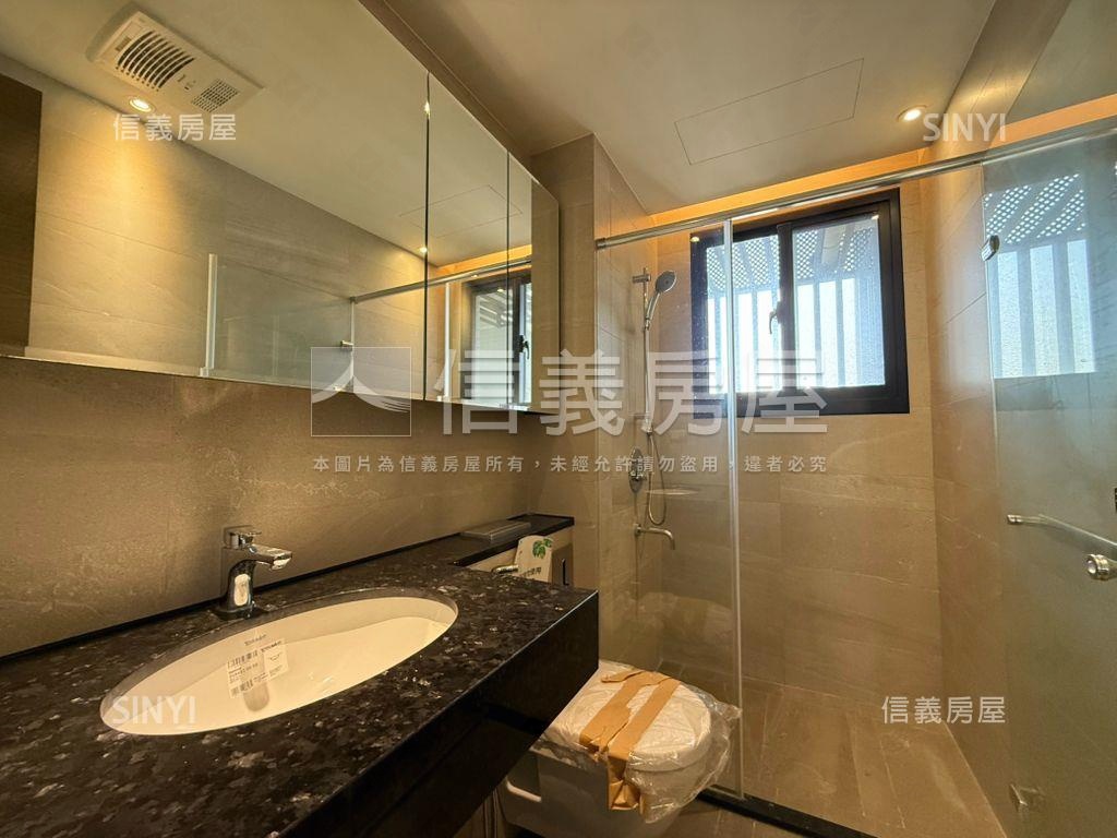 全新次頂樓視野三房雙平車房屋室內格局與周邊環境