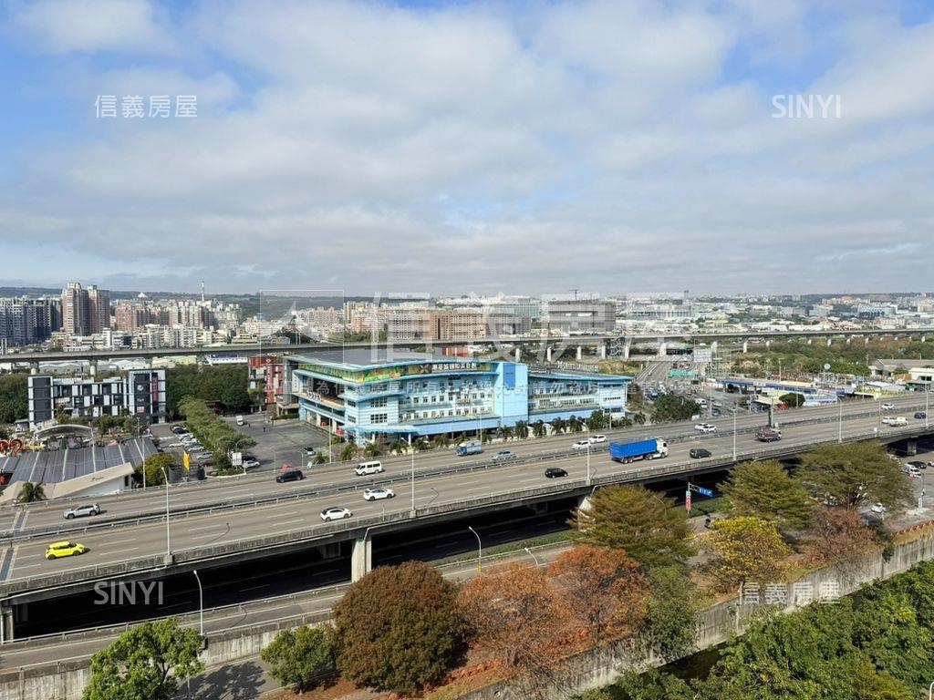 全新次頂樓視野三房雙平車房屋室內格局與周邊環境