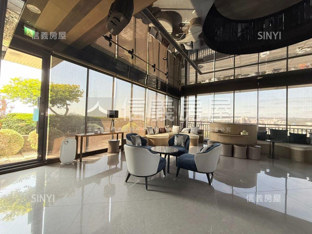 全新次頂樓視野三房雙平車房屋室內格局與周邊環境