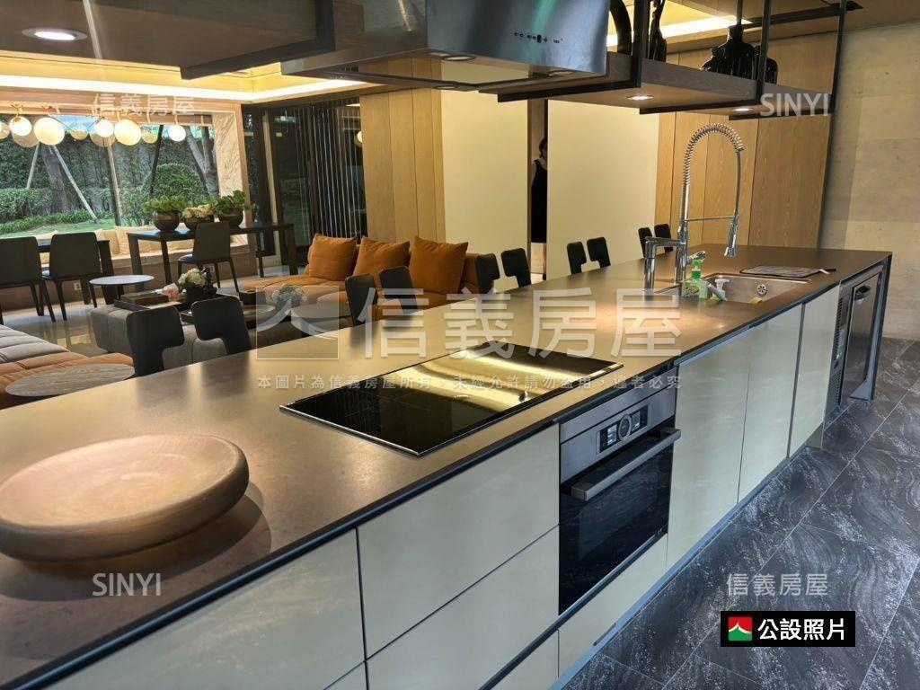 全新次頂樓視野三房雙平車房屋室內格局與周邊環境