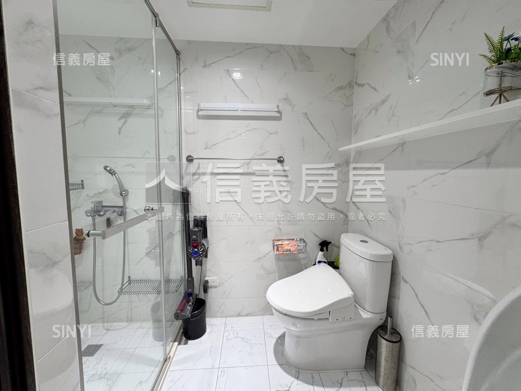 文化御璽質感兩房平車房屋室內格局與周邊環境