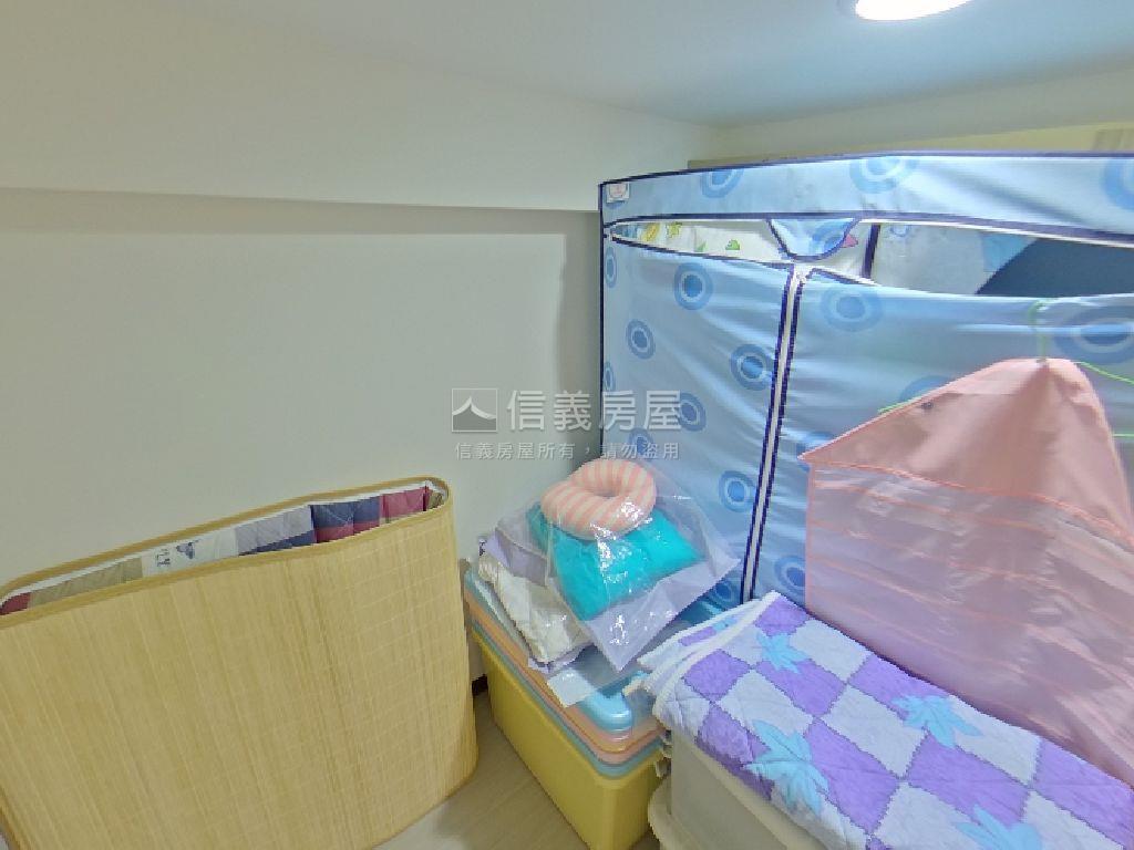 華中捷仕堡挑高大空間房屋室內格局與周邊環境