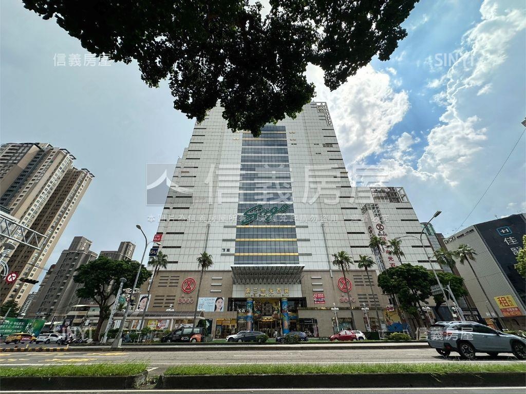 近市府文心路口透天房屋室內格局與周邊環境