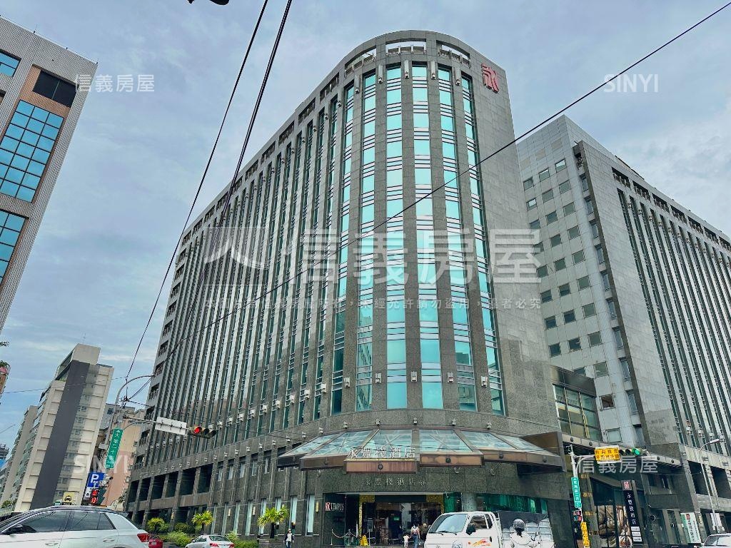 近市府文心路口透天房屋室內格局與周邊環境