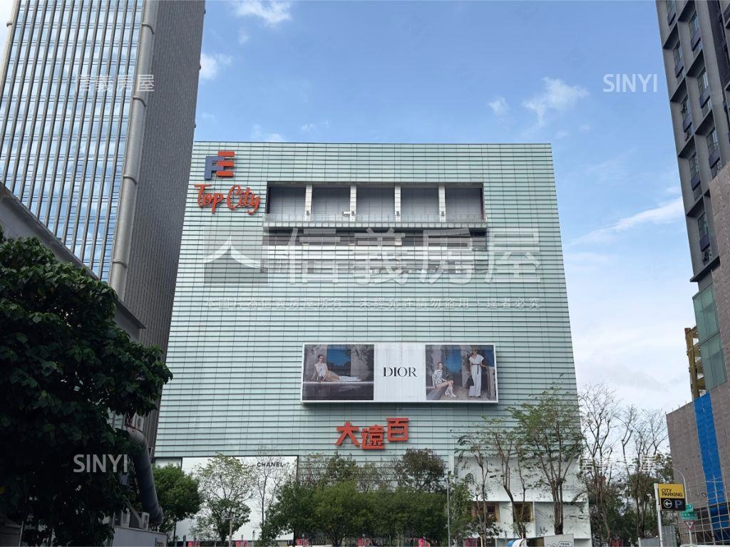 近市府文心路口透天房屋室內格局與周邊環境