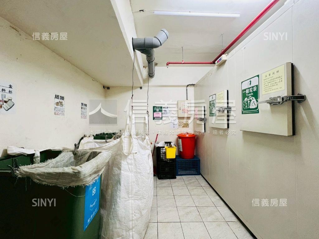 桂冠邊間三房平面車位房屋室內格局與周邊環境
