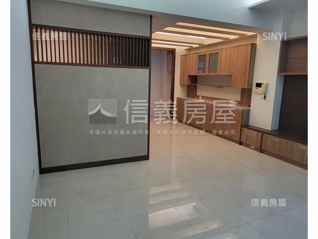 西屯福雅路輕井澤別墅房屋室內格局與周邊環境