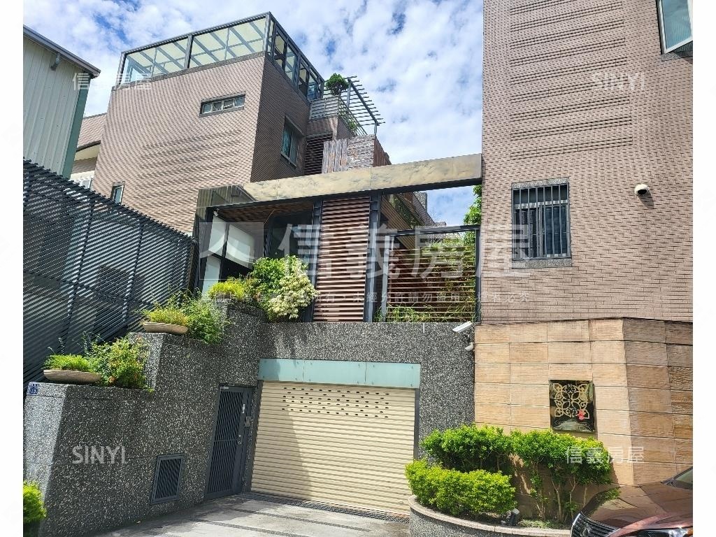 西屯福雅路輕井澤別墅房屋室內格局與周邊環境