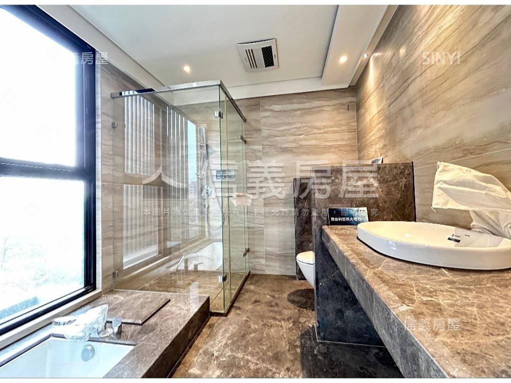 看澄湖景中泱建商代表戶房屋室內格局與周邊環境