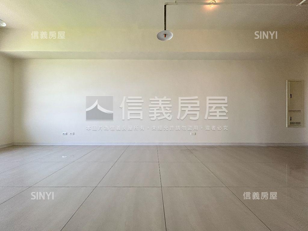 河景房。立川琚次頂樓房屋室內格局與周邊環境