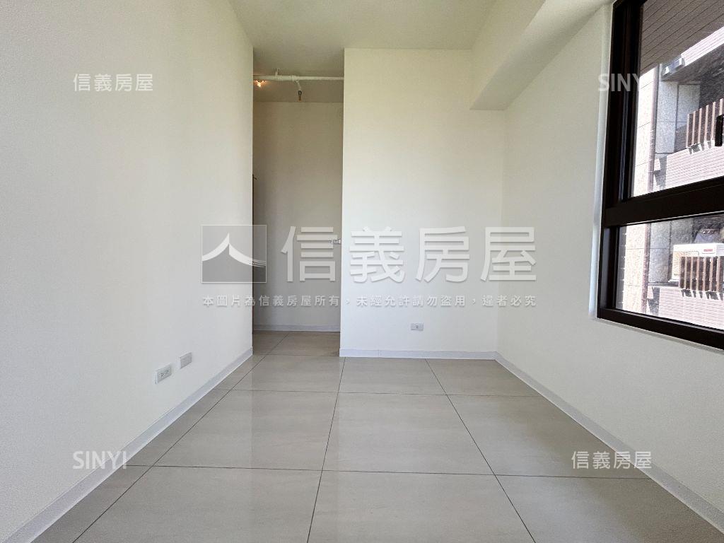 河景房。立川琚次頂樓房屋室內格局與周邊環境