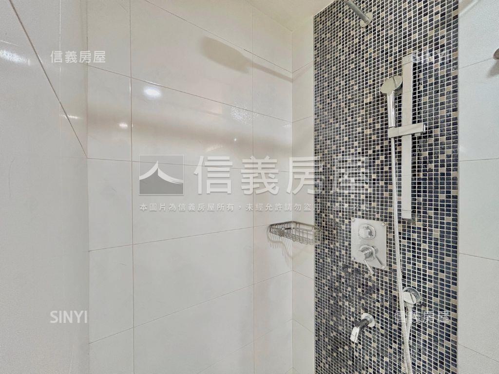 國賓大悅美２房急售價可談房屋室內格局與周邊環境