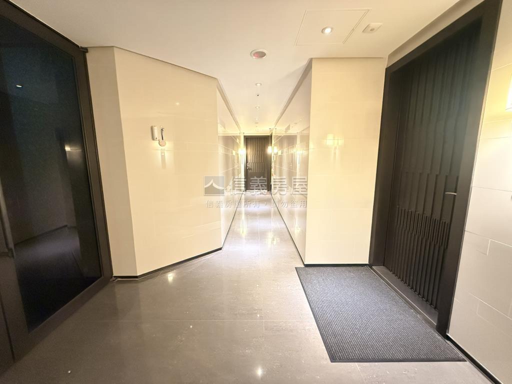 移動光城套房美妝戶房屋室內格局與周邊環境