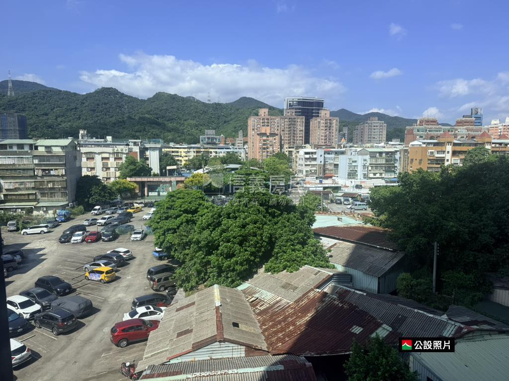 移動光城套房美妝戶房屋室內格局與周邊環境