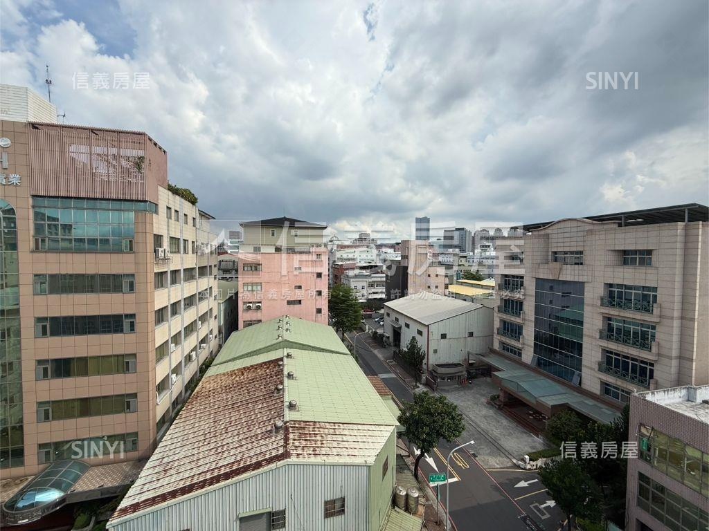 五工透天廠辦房屋室內格局與周邊環境
