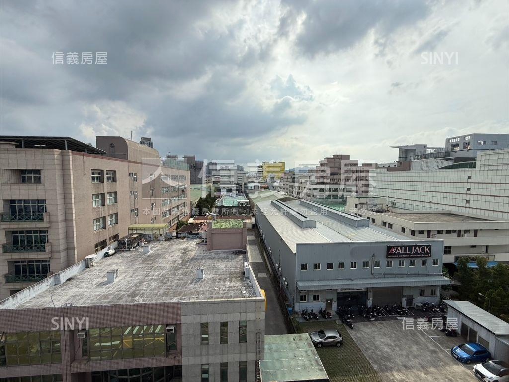 五工透天廠辦房屋室內格局與周邊環境