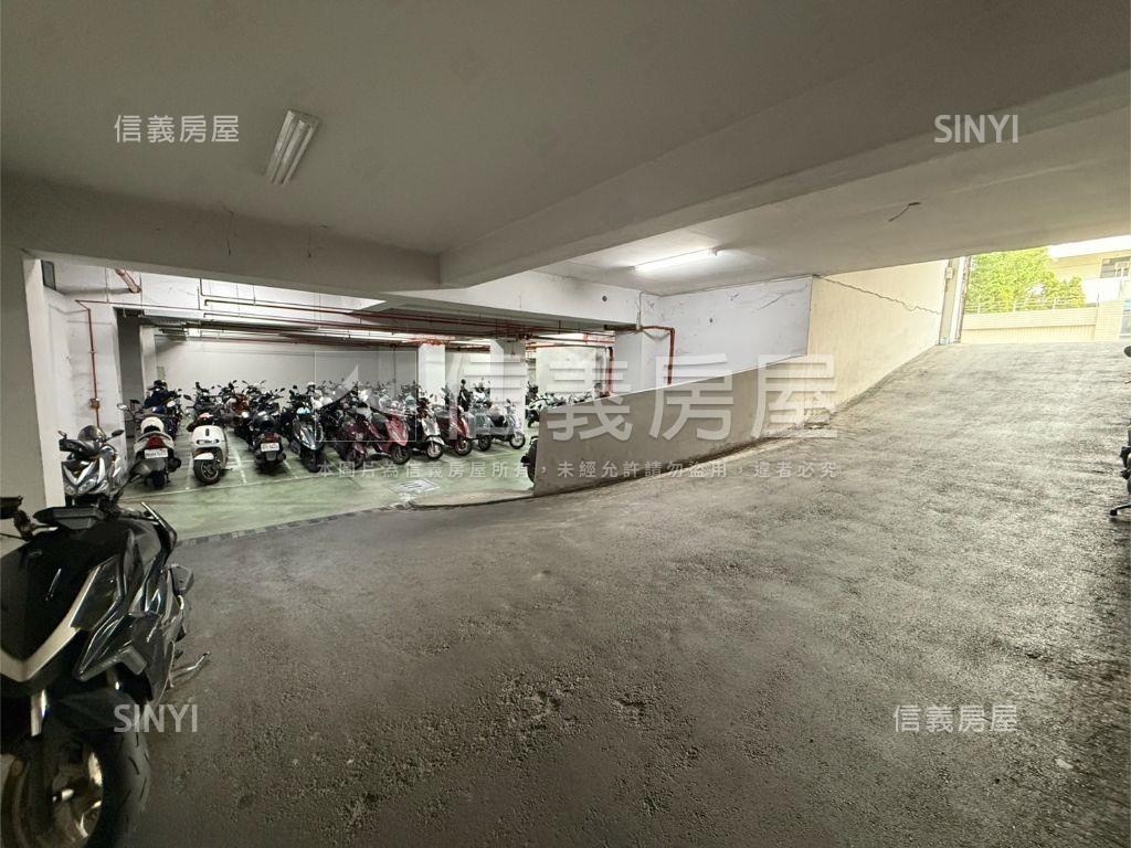 五工透天廠辦房屋室內格局與周邊環境
