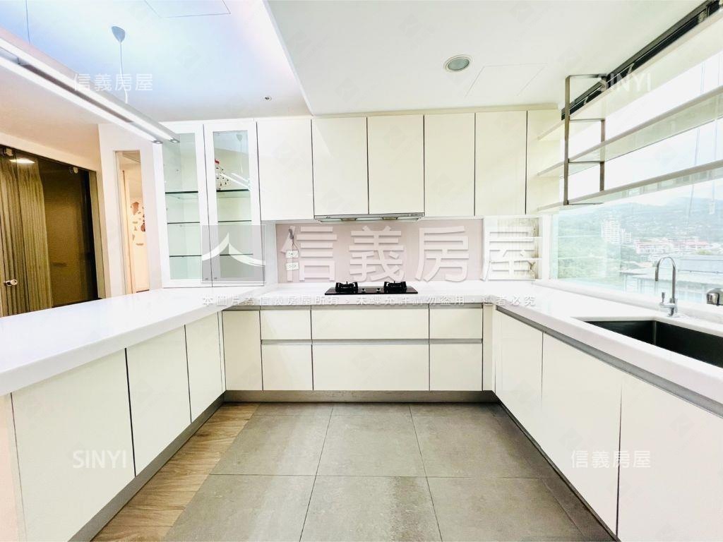 和平東路四段高樓３房車位房屋室內格局與周邊環境