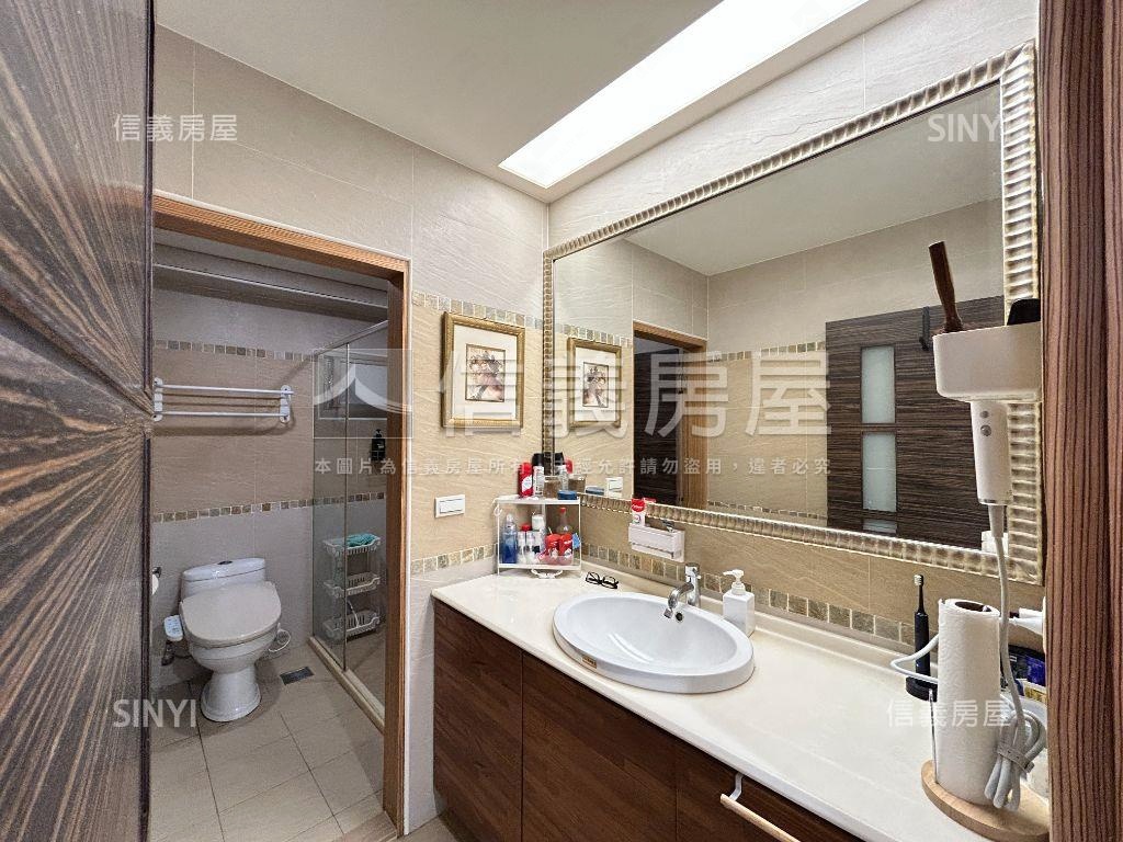 天母面公園景觀第一排美屋房屋室內格局與周邊環境