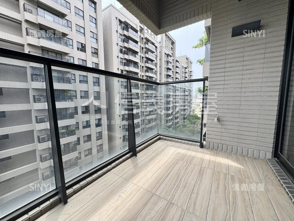 新都廳．清透亮三房平車房屋室內格局與周邊環境