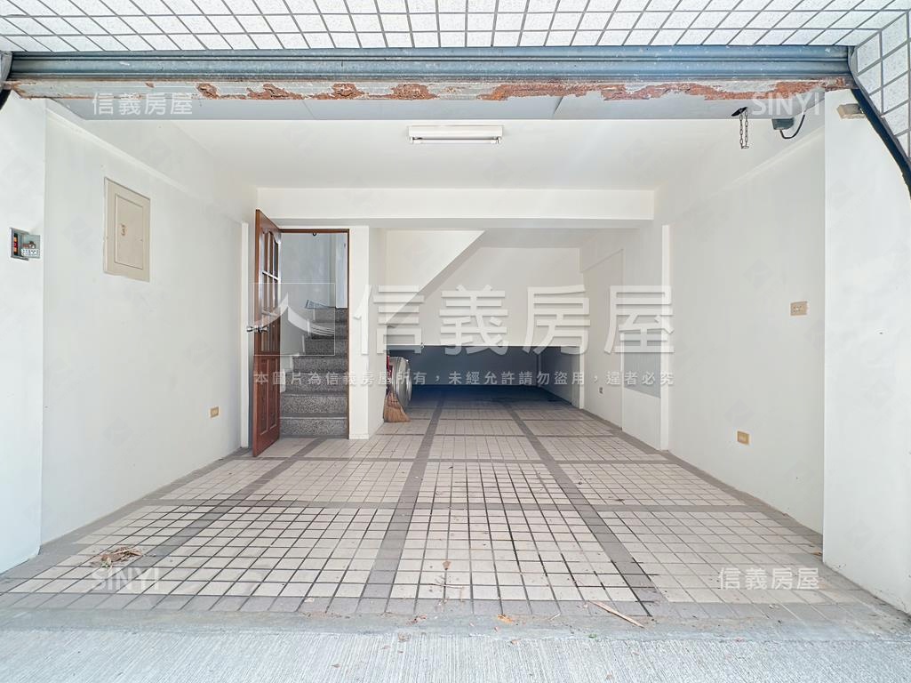 霞海榮總稀有必看車庫透天房屋室內格局與周邊環境