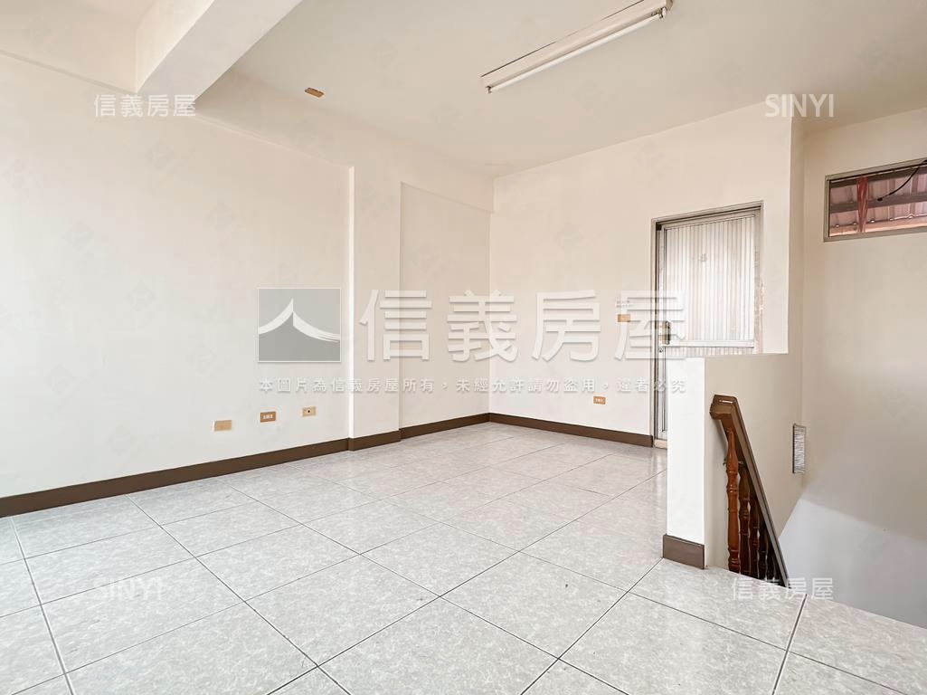 霞海榮總稀有必看車庫透天房屋室內格局與周邊環境