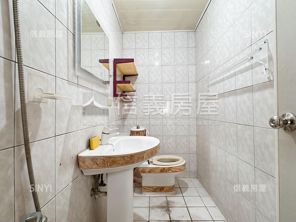 霞海榮總稀有必看車庫透天房屋室內格局與周邊環境