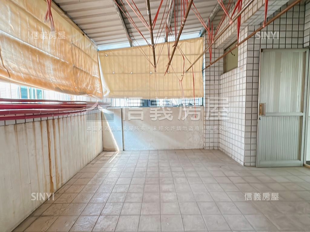 霞海榮總稀有必看車庫透天房屋室內格局與周邊環境