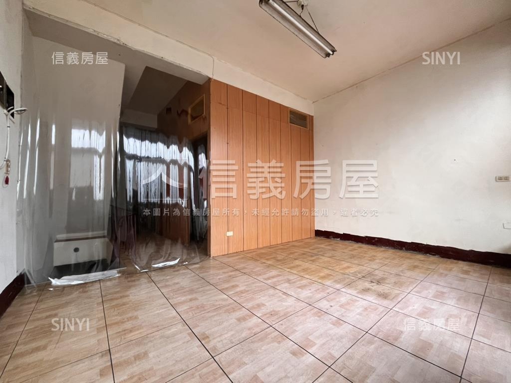 義民商圈臨路店面房屋室內格局與周邊環境