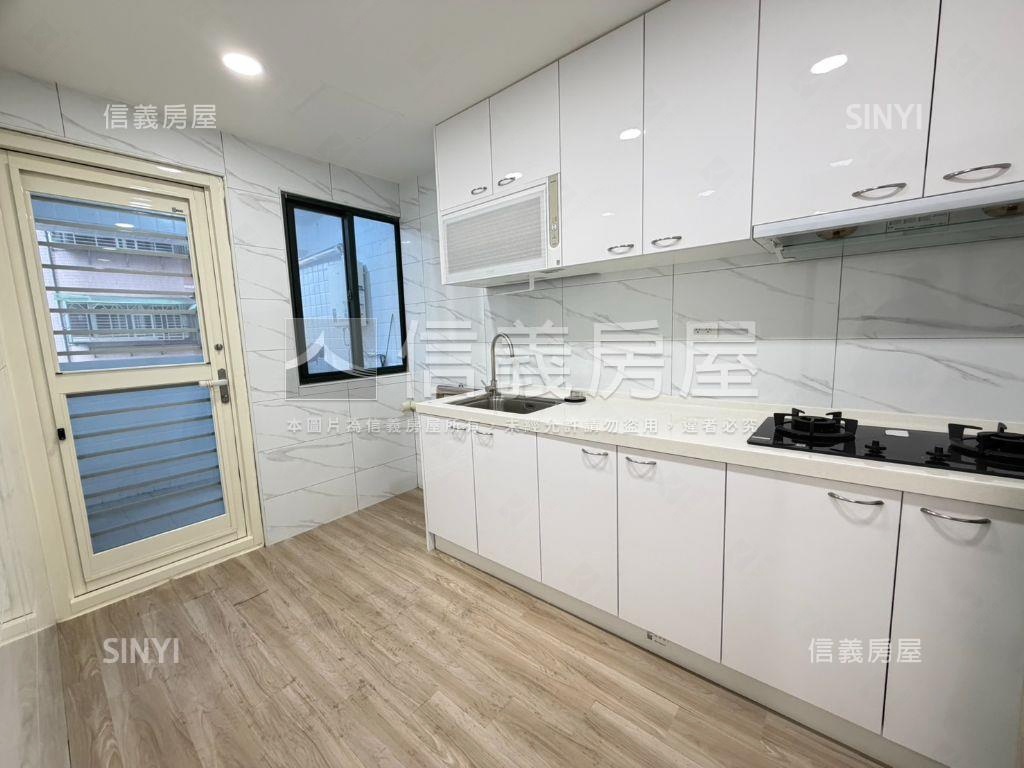 ★三重捷運精美電梯Ａ戶房屋室內格局與周邊環境