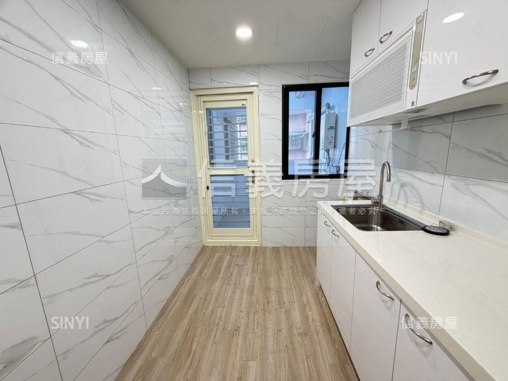 ★三重捷運精美電梯Ａ戶房屋室內格局與周邊環境