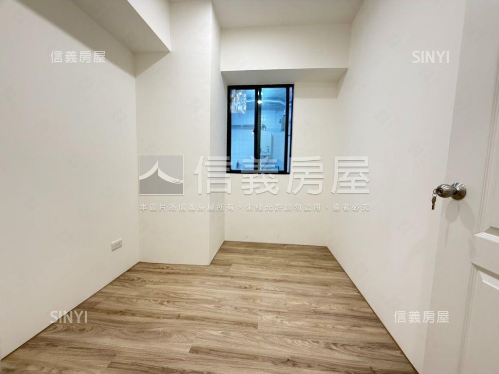 ★三重捷運精美電梯Ａ戶房屋室內格局與周邊環境