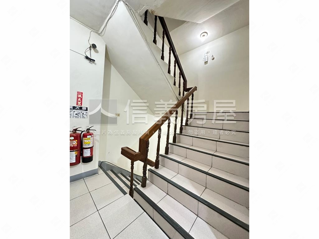 高樓景觀採光捷運宅房屋室內格局與周邊環境