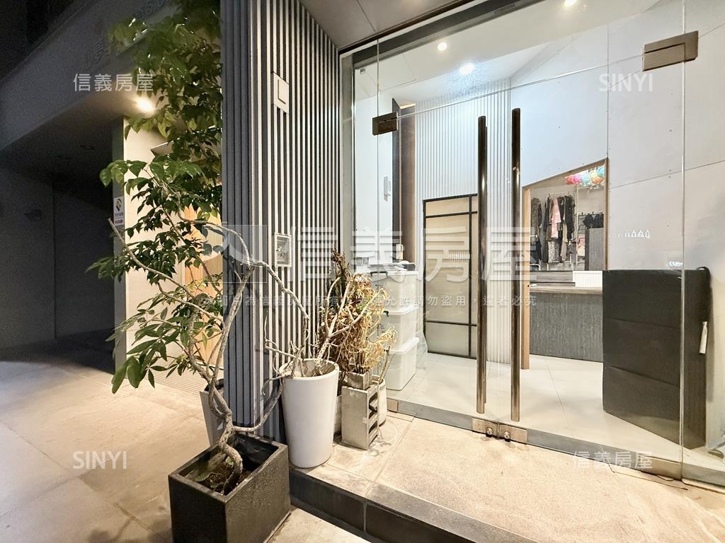 輕屋齡面寬美容工作室店住房屋室內格局與周邊環境