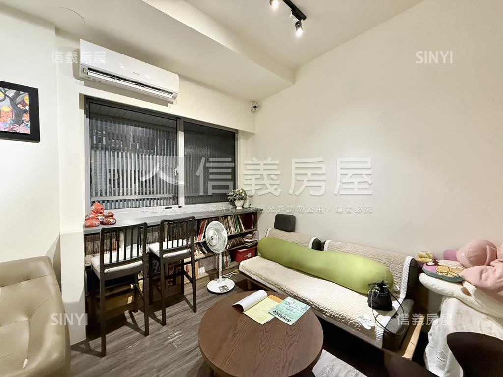 輕屋齡面寬美容工作室店住房屋室內格局與周邊環境