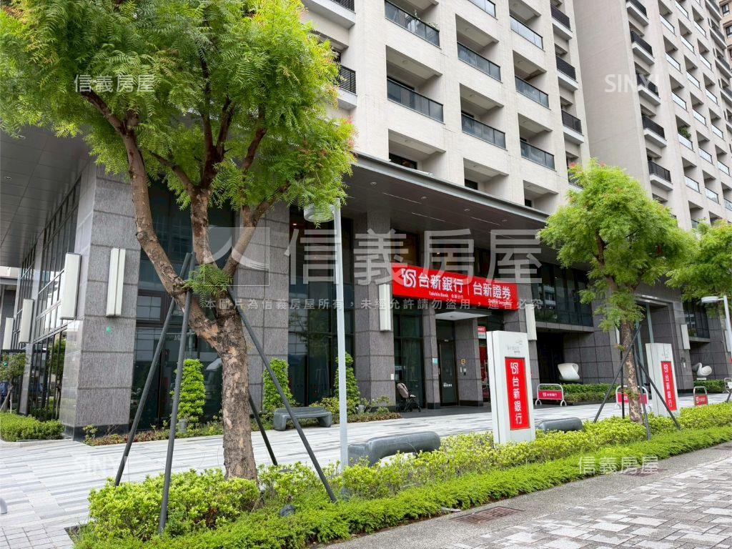 新南段面寬美地房屋室內格局與周邊環境