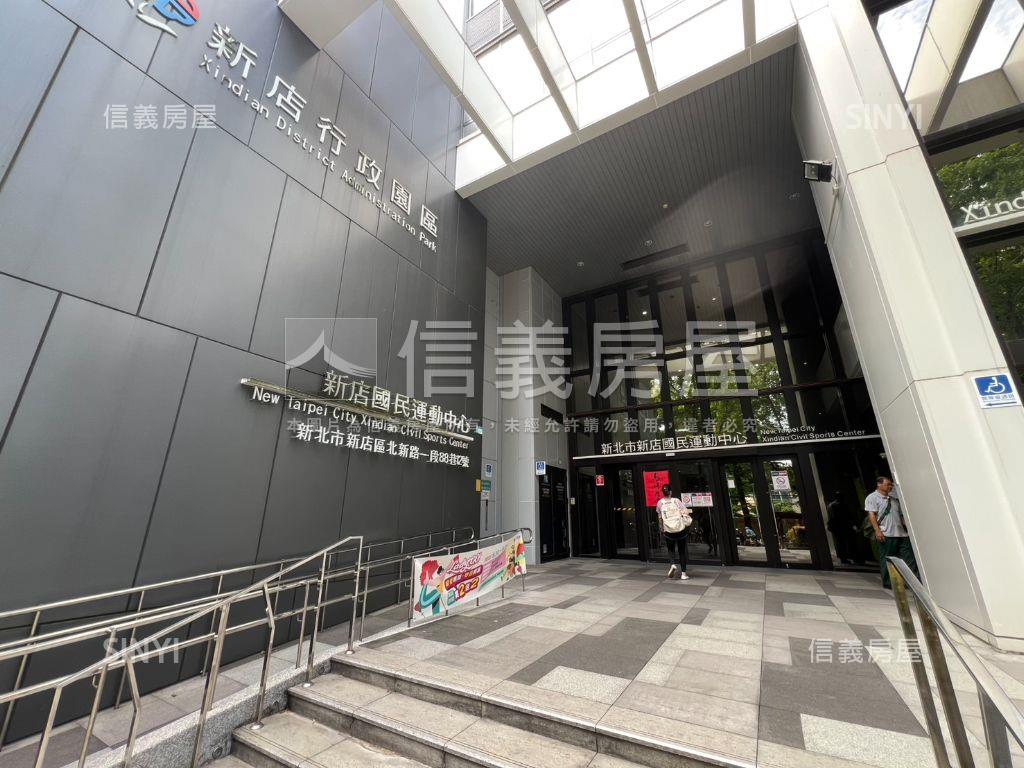 膝蓋救星區公所１樓房屋室內格局與周邊環境