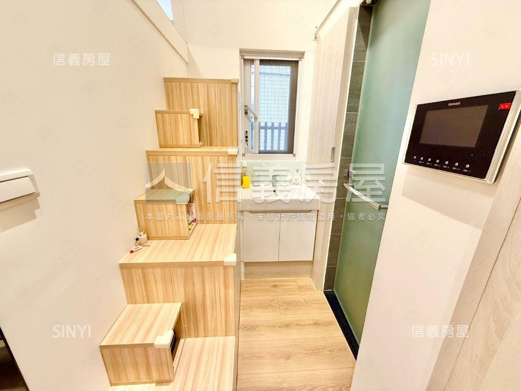 龍門台大舒曼挑高美邸房屋室內格局與周邊環境