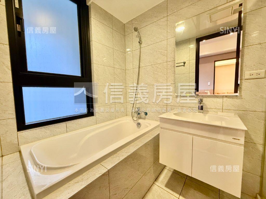 聯上３Ｑ邊間裝潢３房房屋室內格局與周邊環境