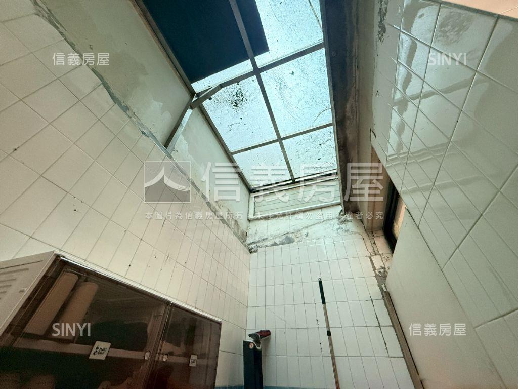 北太平７－８米活路透天房屋室內格局與周邊環境