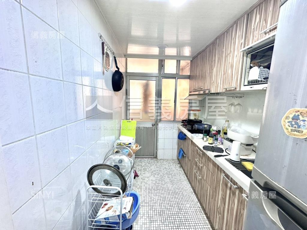 泉源邊間三房美屋房屋室內格局與周邊環境