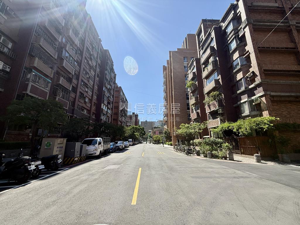 新接☆仁愛新城三房加坡平房屋室內格局與周邊環境