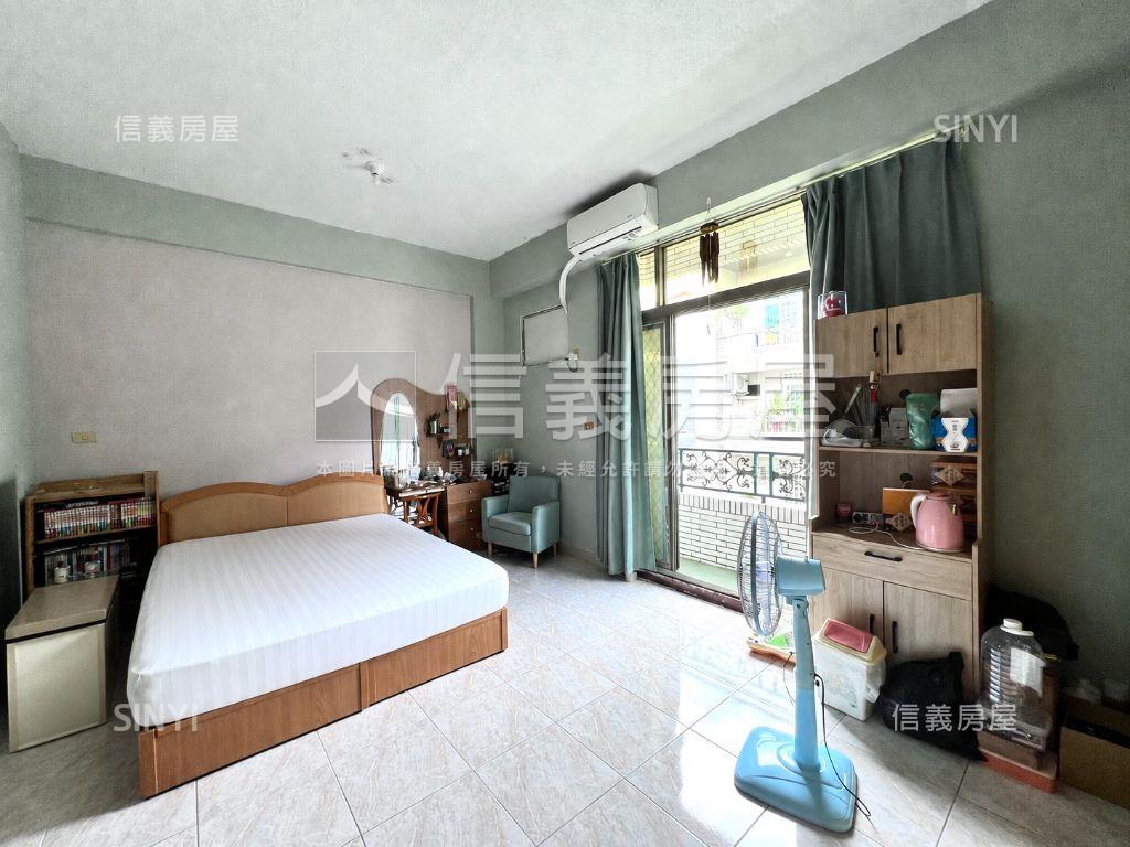 近海佃熱鬧商圈透天房屋室內格局與周邊環境