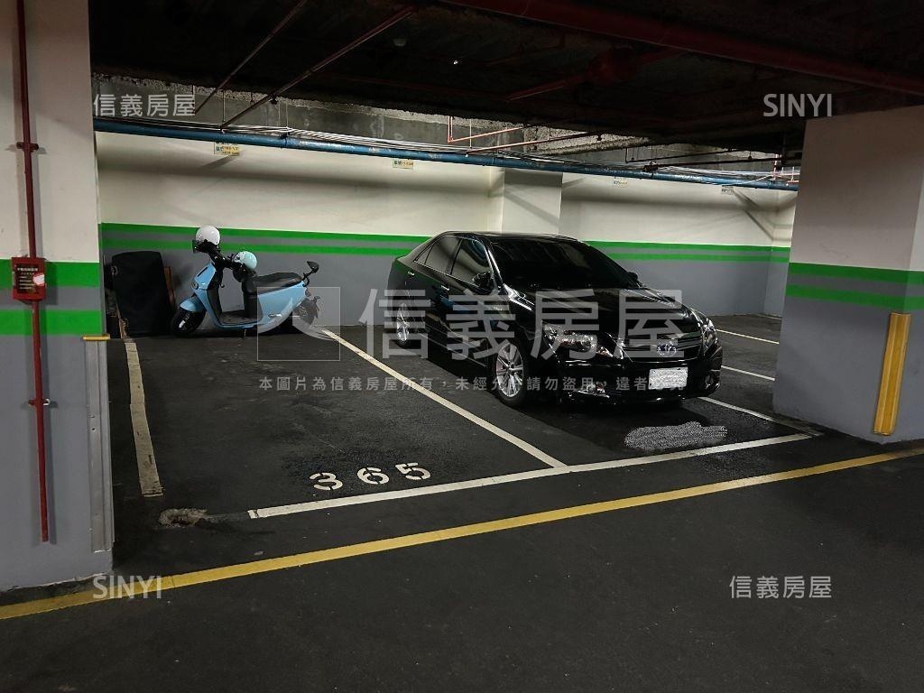 藝文巴黎富邑四房車位房屋室內格局與周邊環境