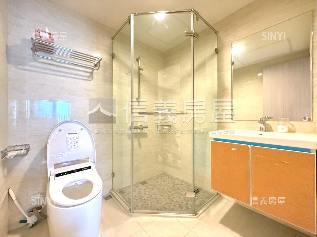 愛了高樓層兩房平車！！房屋室內格局與周邊環境