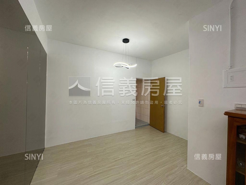 鳳山文山靜謐翻新好停公寓房屋室內格局與周邊環境