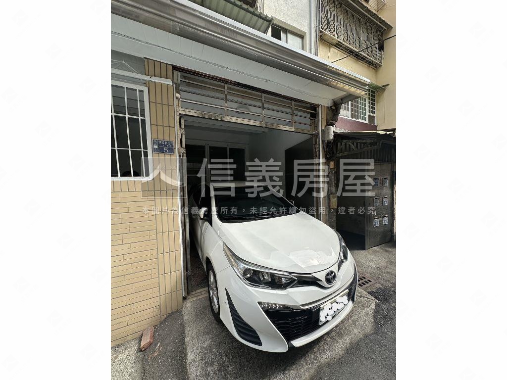 鳳山文山靜謐翻新好停公寓房屋室內格局與周邊環境